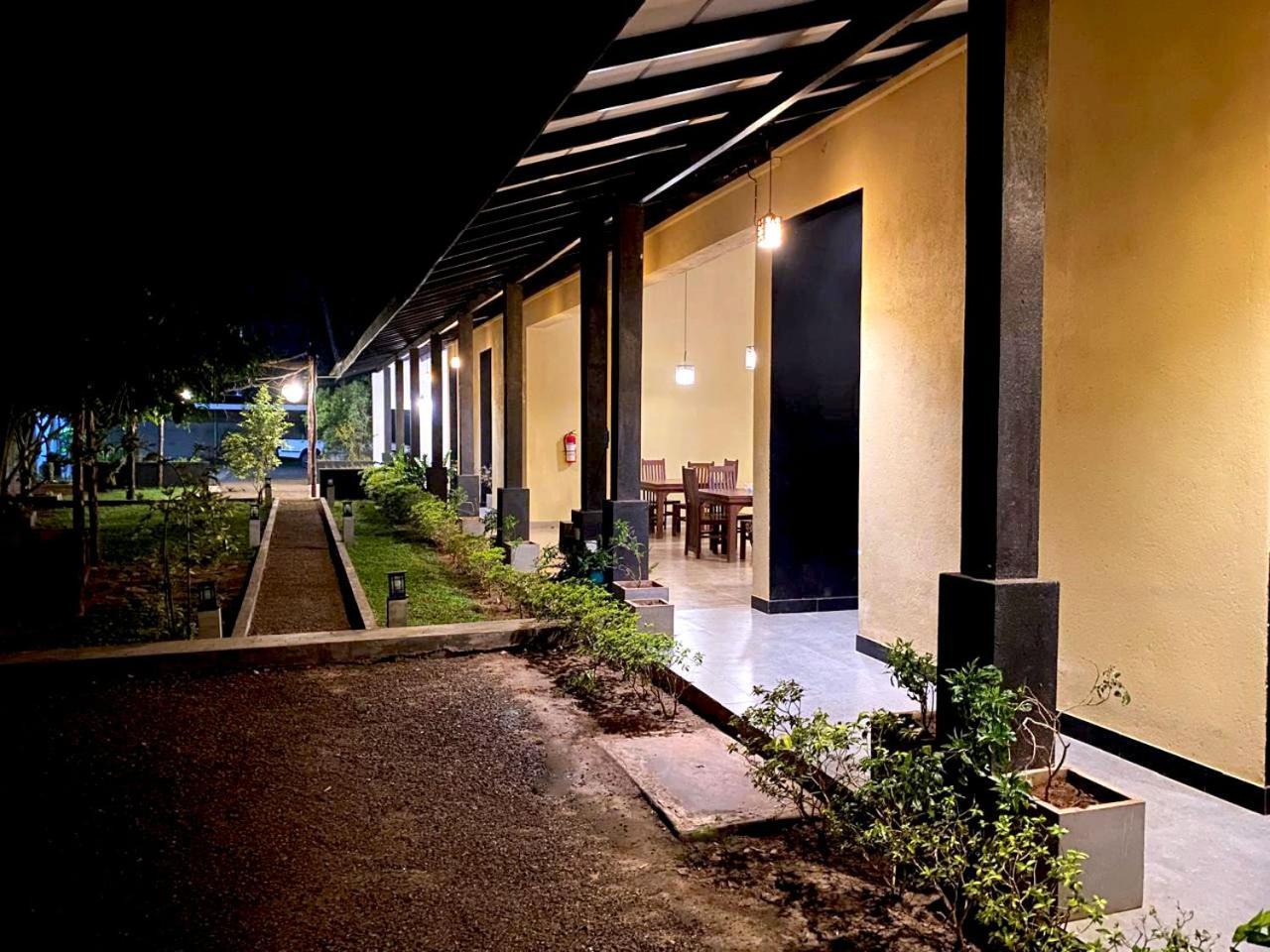Athyantha Resort อนุราธปุระ ภายนอก รูปภาพ