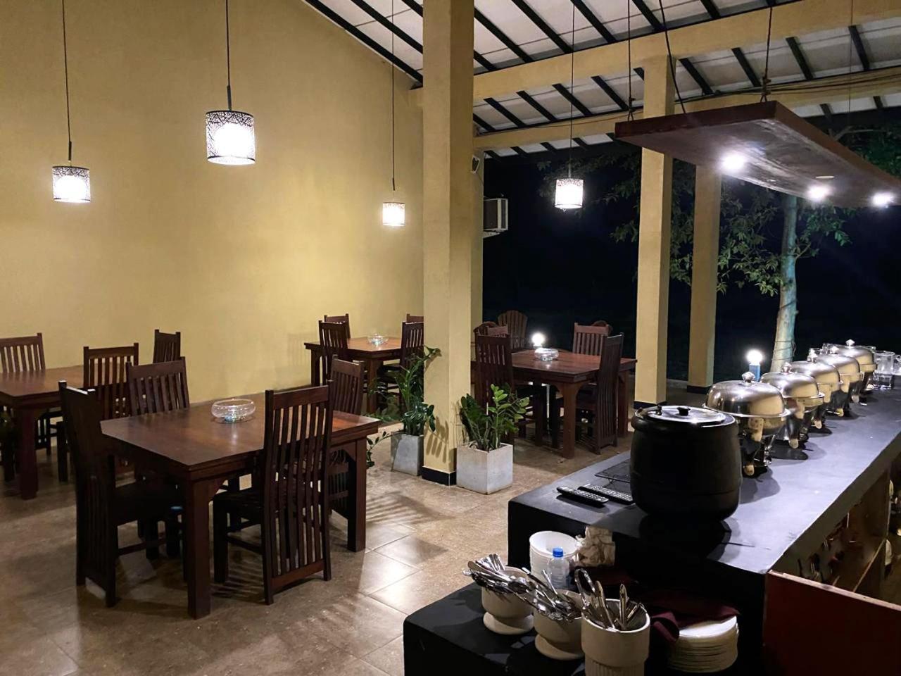Athyantha Resort อนุราธปุระ ภายนอก รูปภาพ